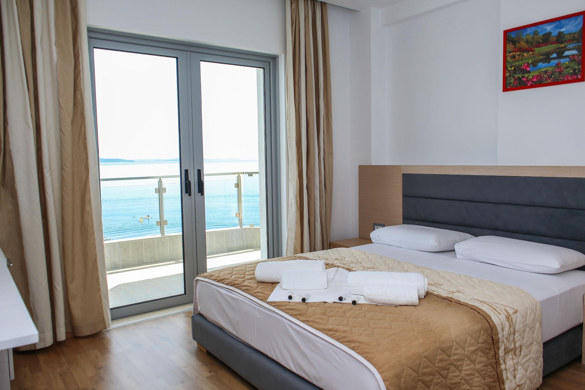 Hotel Saranda Palace Esterno foto
