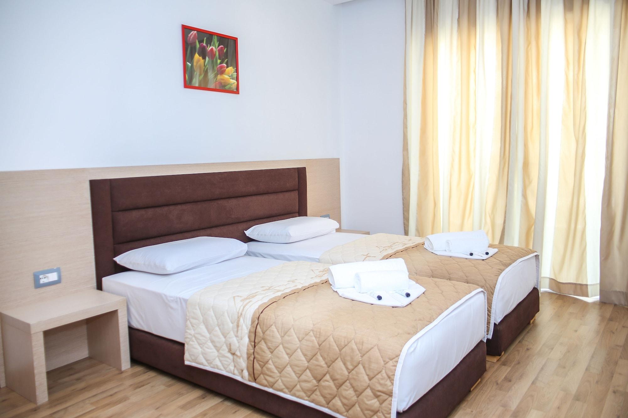 Hotel Saranda Palace Esterno foto