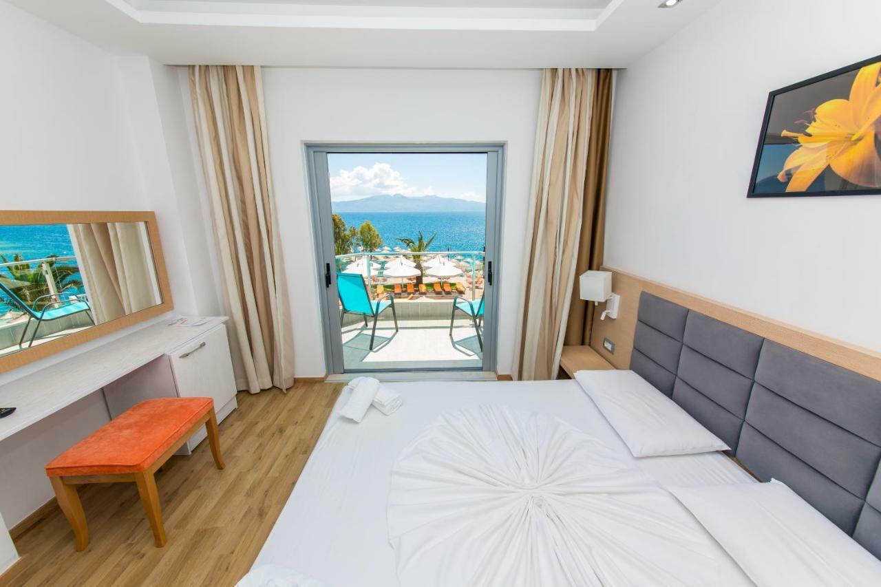 Hotel Saranda Palace Esterno foto