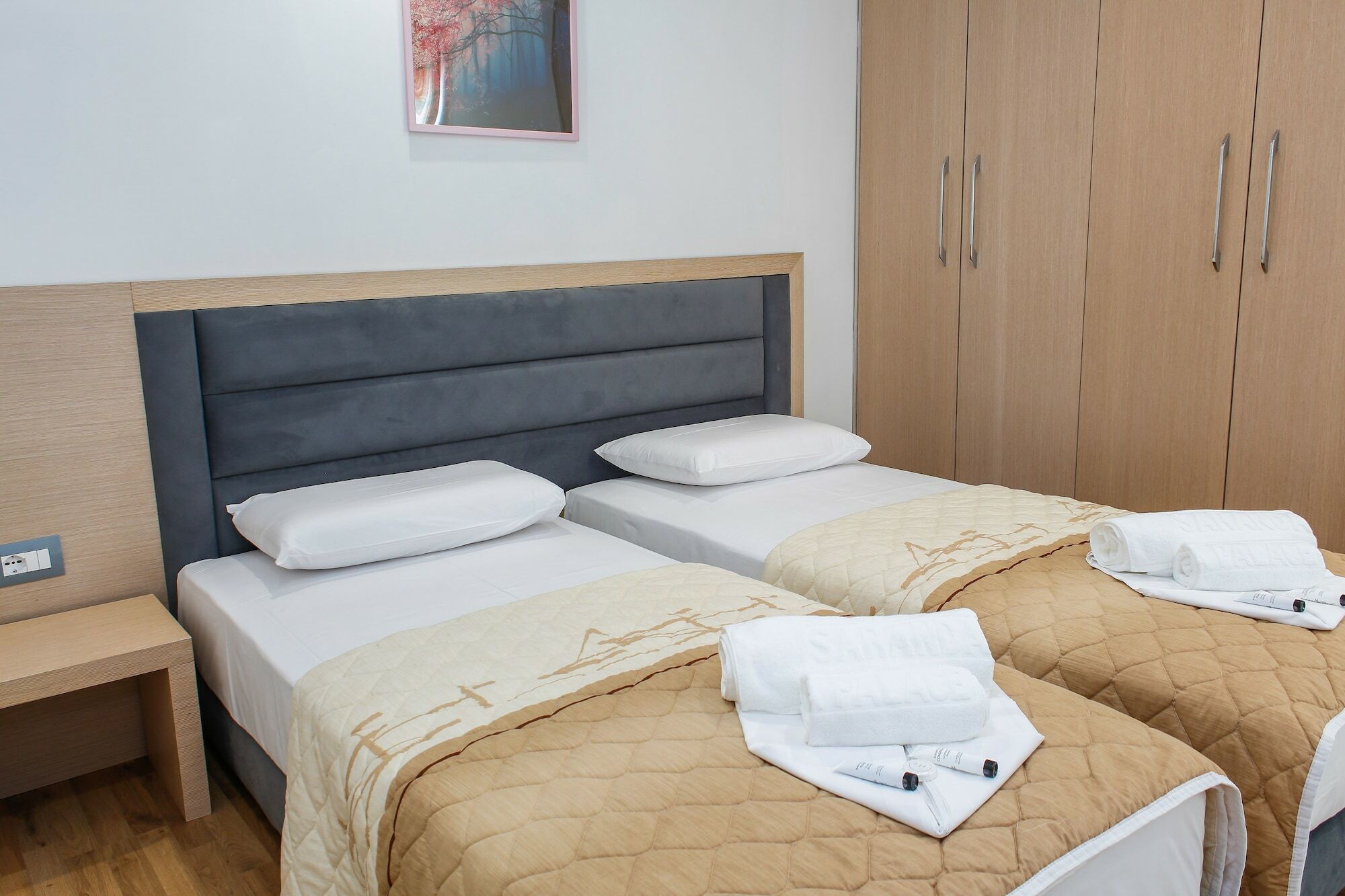 Hotel Saranda Palace Esterno foto