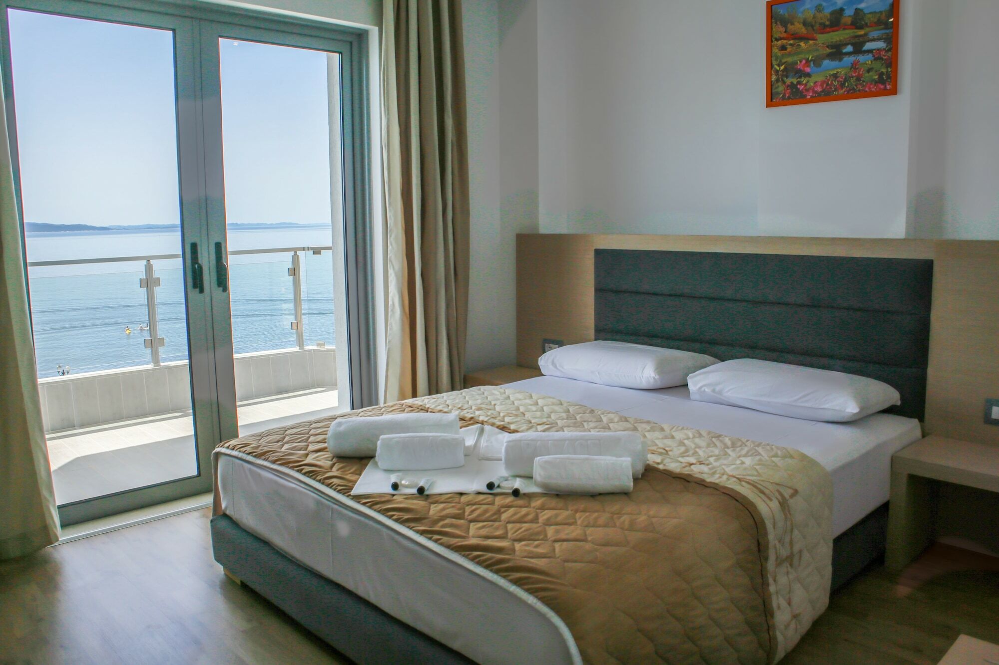 Hotel Saranda Palace Esterno foto